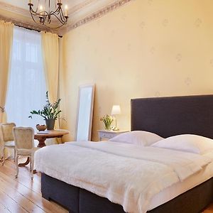 Kamer met een King Size Bed